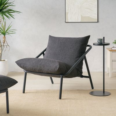 ZINUS Night Therapy Schaumstoff Callie Sling Akzentstuhl mit Ottoman und Getränketisch