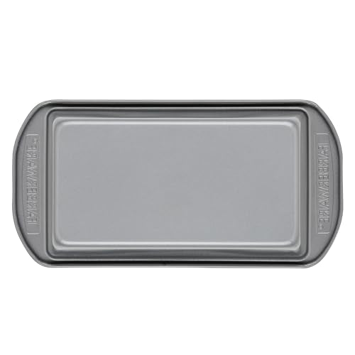 Farberware Nonstick Bakeware 9-Inch x 5-Inch Loaf Pan, Gray -