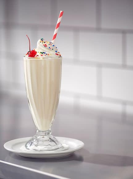 Carnation Malted Milk, Dry Shelf Stable Malted Milk, Great for Baking, Shakes, Sundaes, 40 oz Can