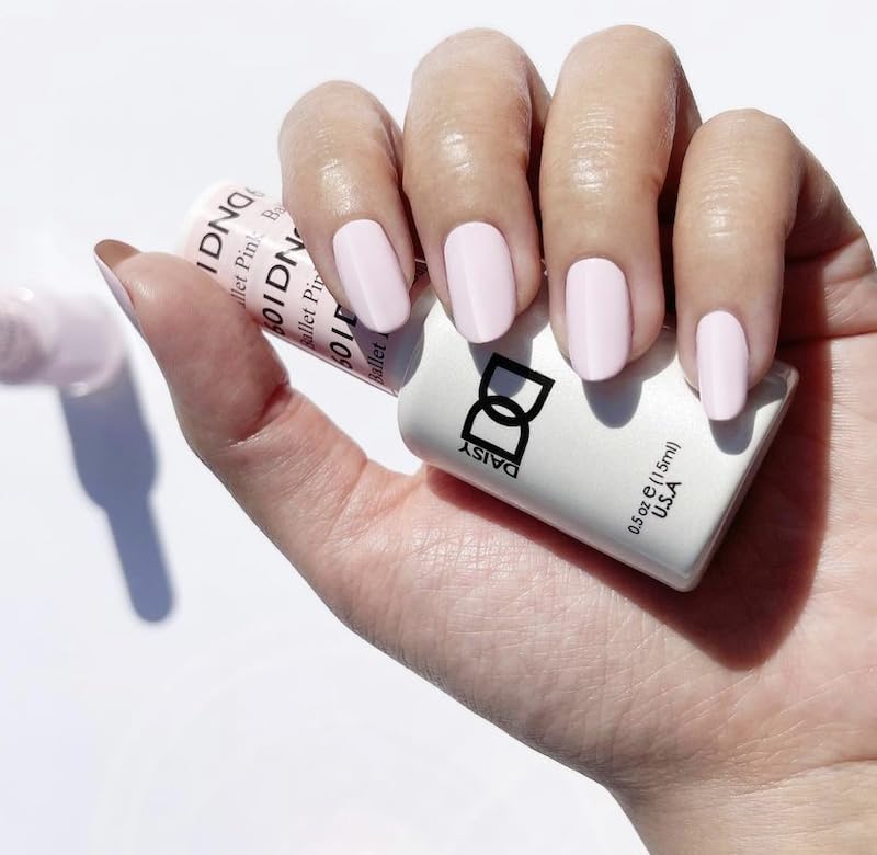 DND Gel Polish Set, Pink Collection, UV/LED Gel Polish and Air Dry Nail Lacquer, Matching Chip-Free Polish Duo, 601 Ballet Pink, 0.5 Fl Oz