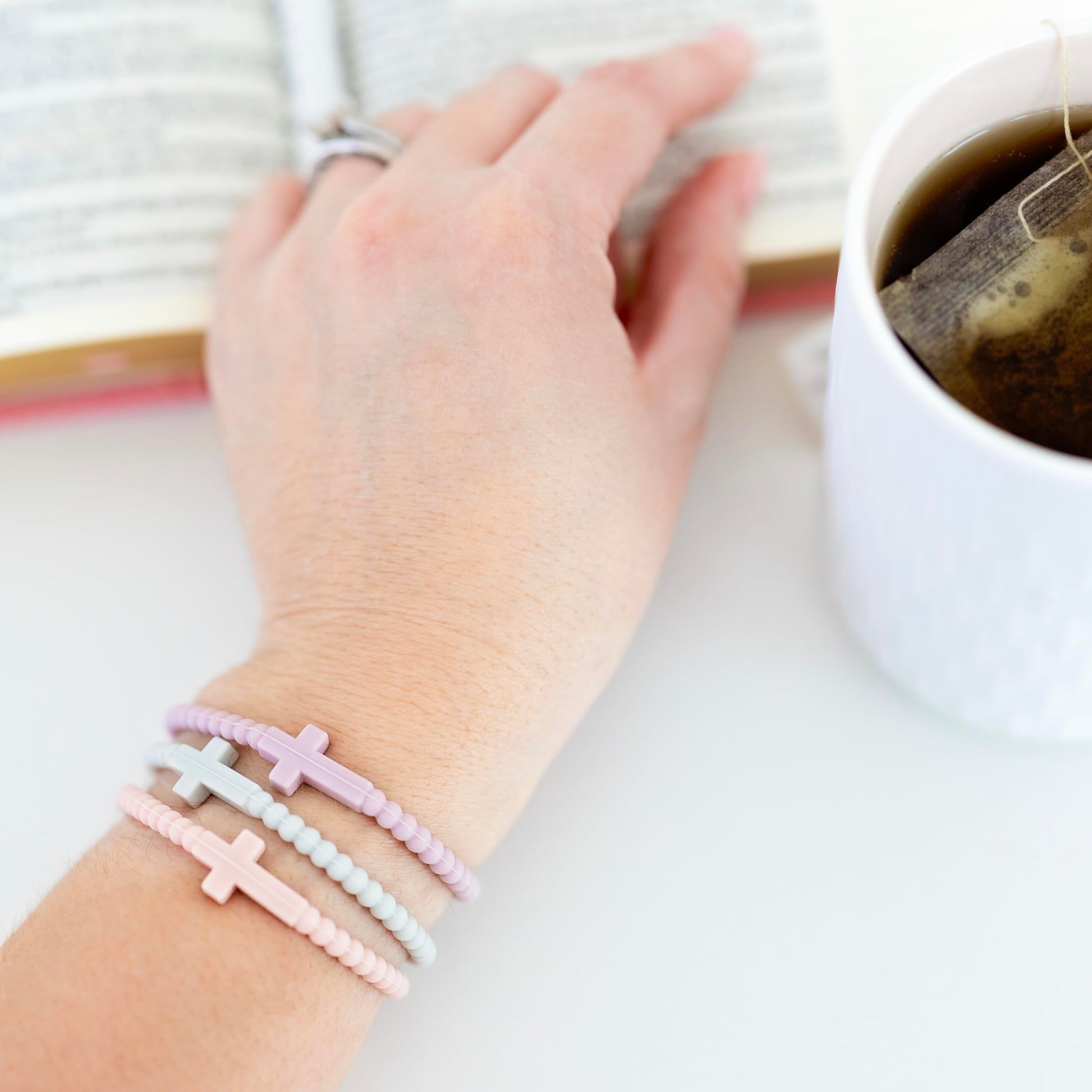 Ryan & Rose Jesus Bracelets - Cross Silicone Bracelet (Dreamy, Small)