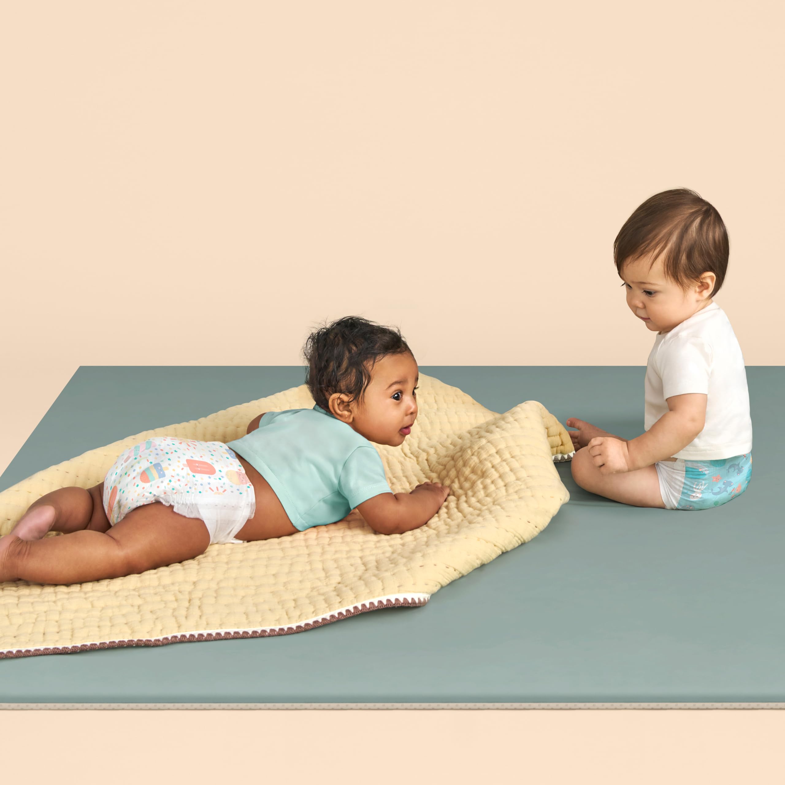 The Honest Company Clean Conscious Diapers for Delicate Skin | Up to 100% Leakproof | Hypoallergenic, Fragrance Free | Summer '25 Limited Edition Prints | Club Box, Size 2 (12-18 lbs), 72 Count