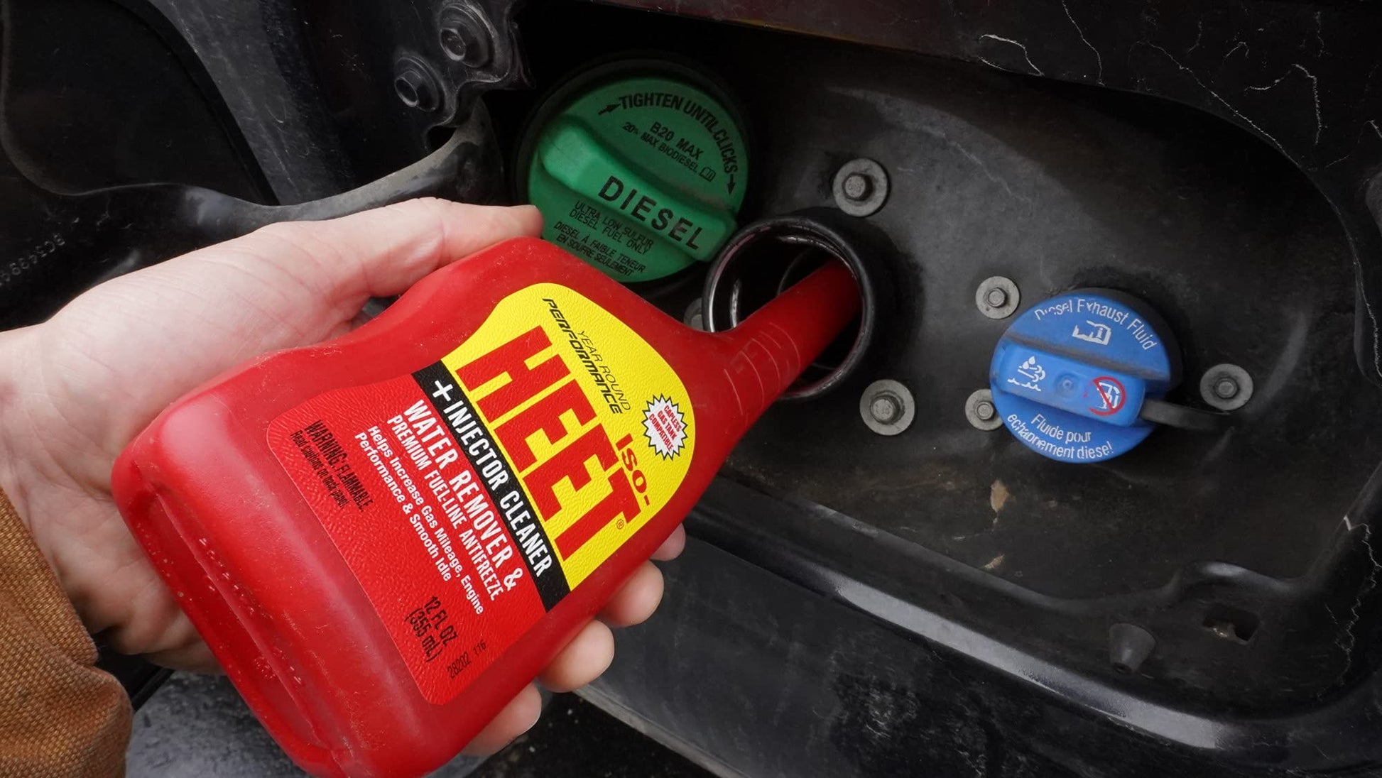 Heet Iso-HEET Water Remover And Premium Fuel Line Antifreeze + Injector Cleaner Helps Increase Gas Mileage Improves Engine Performance Year Round Performance, 12 fl. oz. (28202) , Red