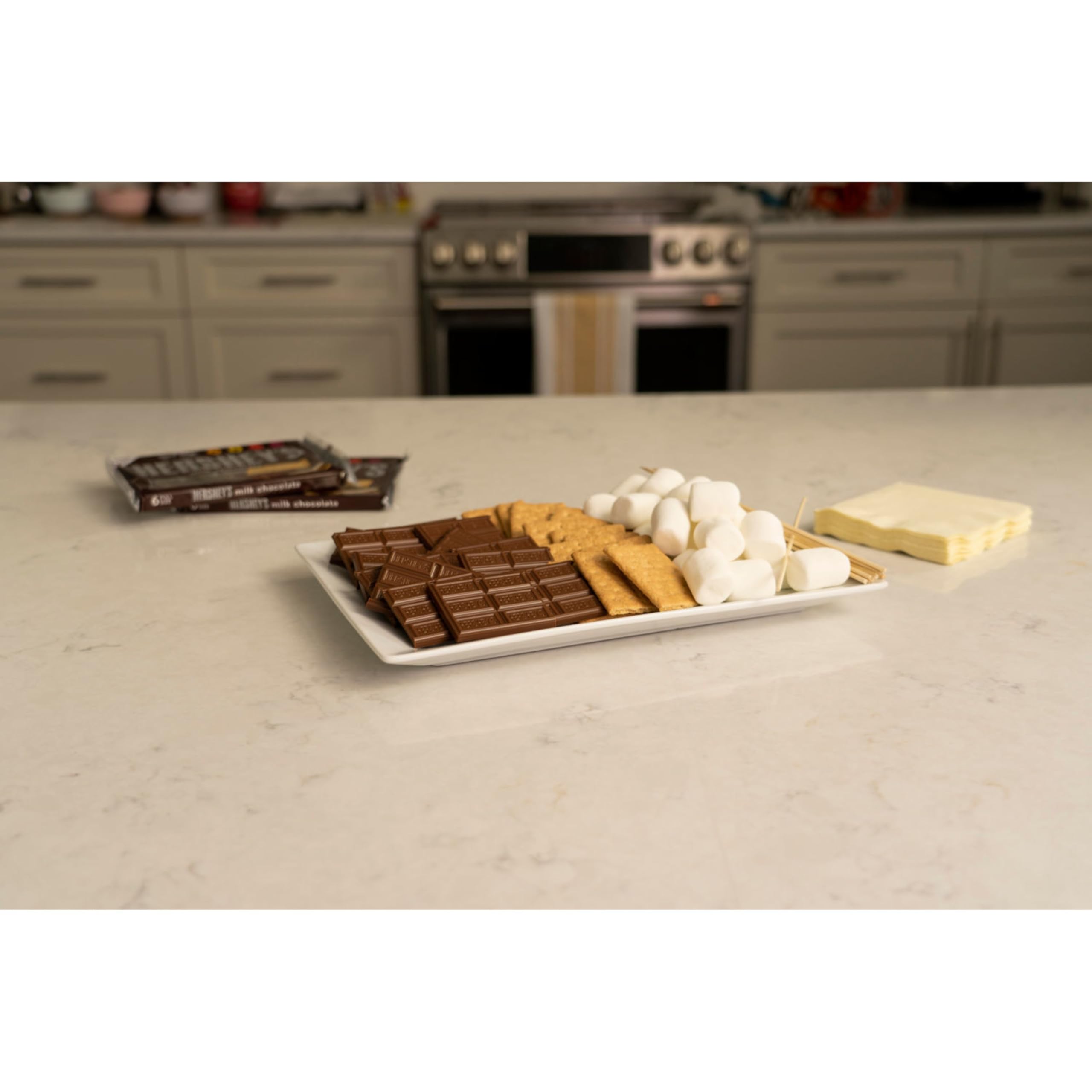 HERSHEY'S S'mores Kit Box with Graham Crackers, Chocolate & Marshmallows, 14 oz, Makes 8 S'mores