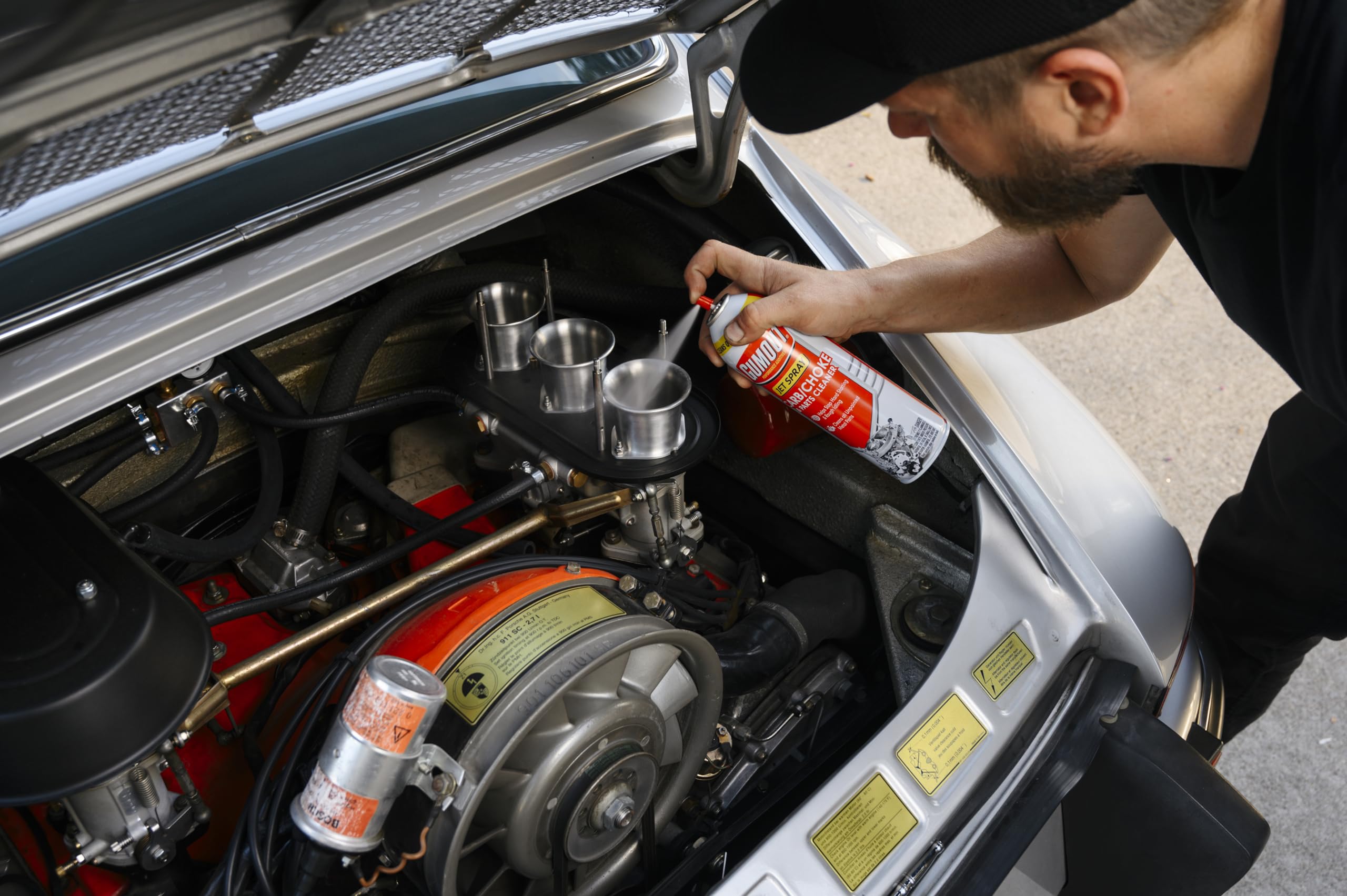 Gumout 800002231 Carb/Choke Carburetor Cleaner Spray, Carb Intake Valve Cleaner, Cleans Gum, Varnish & Dirt Inside & Outside Carburetor Chamber & Prevents Future Build Up Saving on Fuel Economy 14Oz.