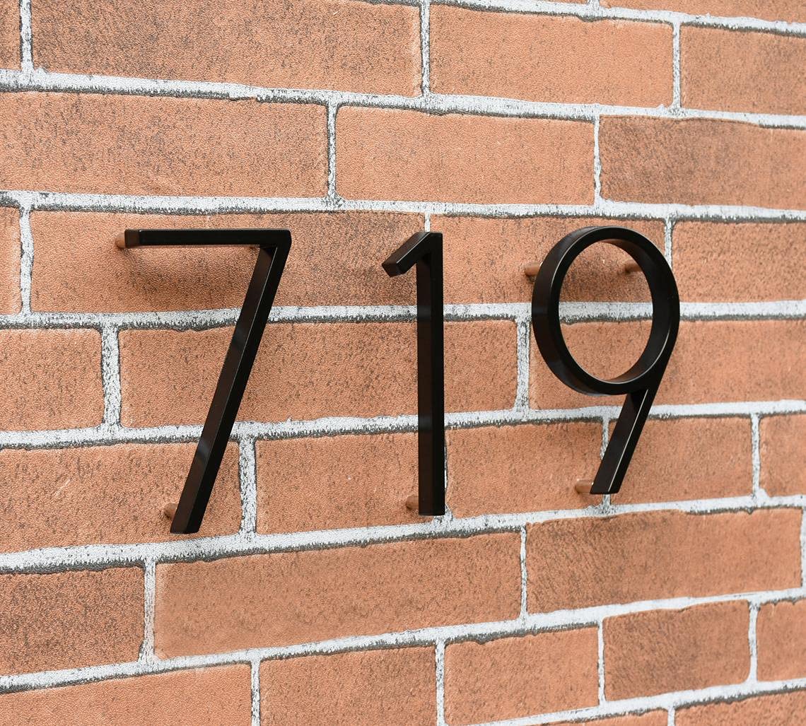 5" Stainless Steel Floating House Number, Metal Modern House Numbers, Garden Door Mailbox Decor Number with Nail Kit, Coated Black, 911 Visibility Signage (1)