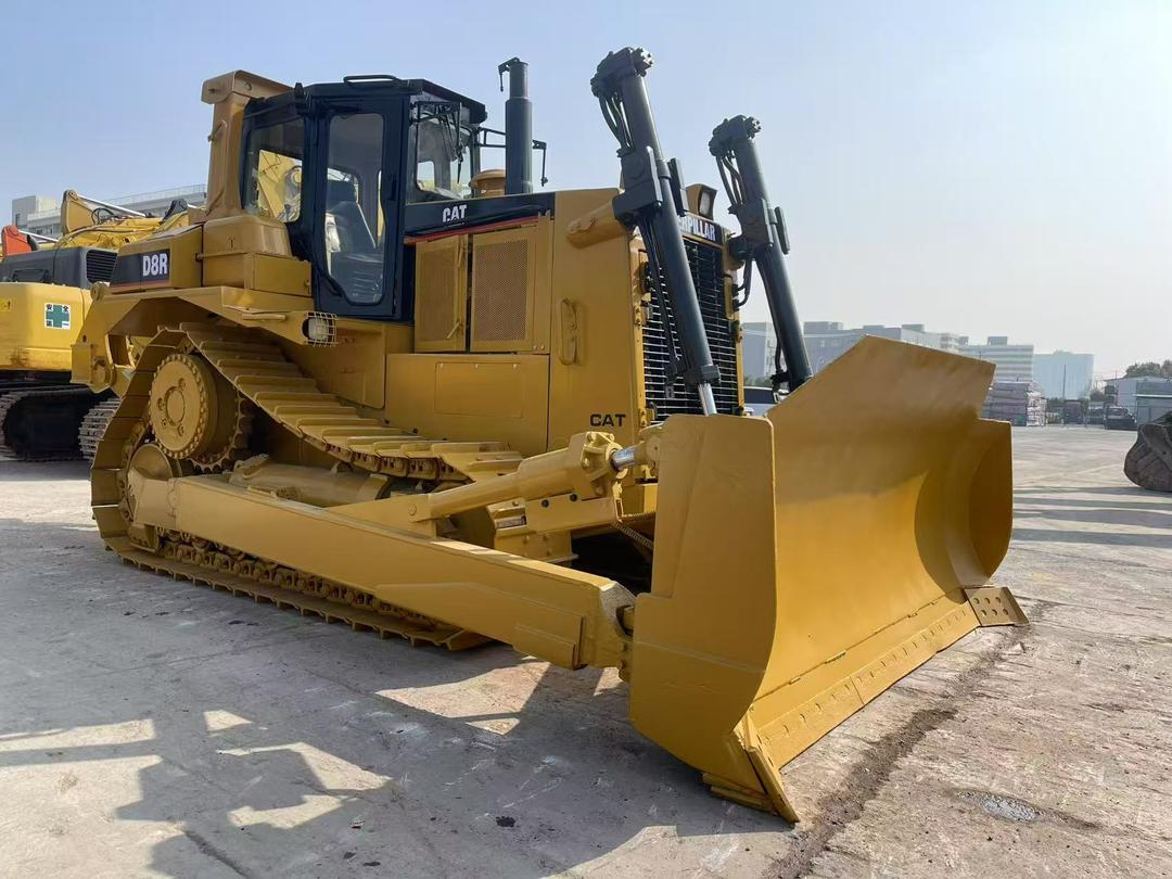 Used Crawler Bulldozer D8R